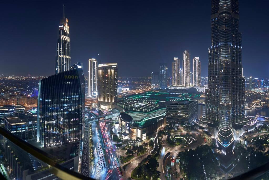 Apartamento Larbi Breathtaking Burj And Fountain View Luxurious 2 Bed Dubái Exterior foto